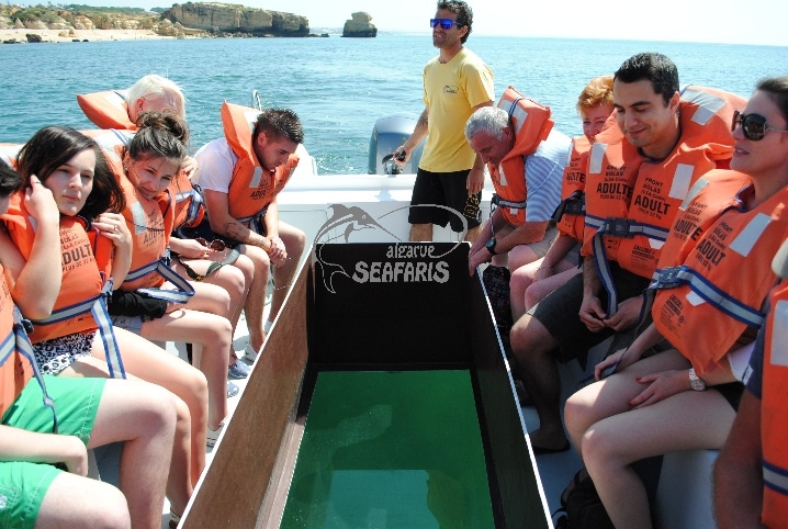 Glass Bottom Boat Experience - Boat Trips Vilamoura